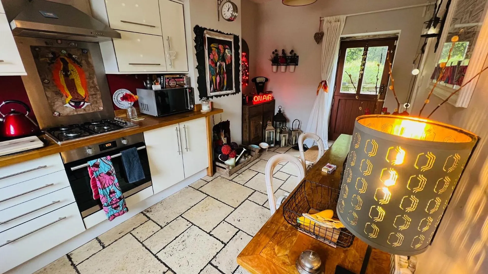 The Little House Apartment Bradford  Homestay Bradford (West Yorkshire)